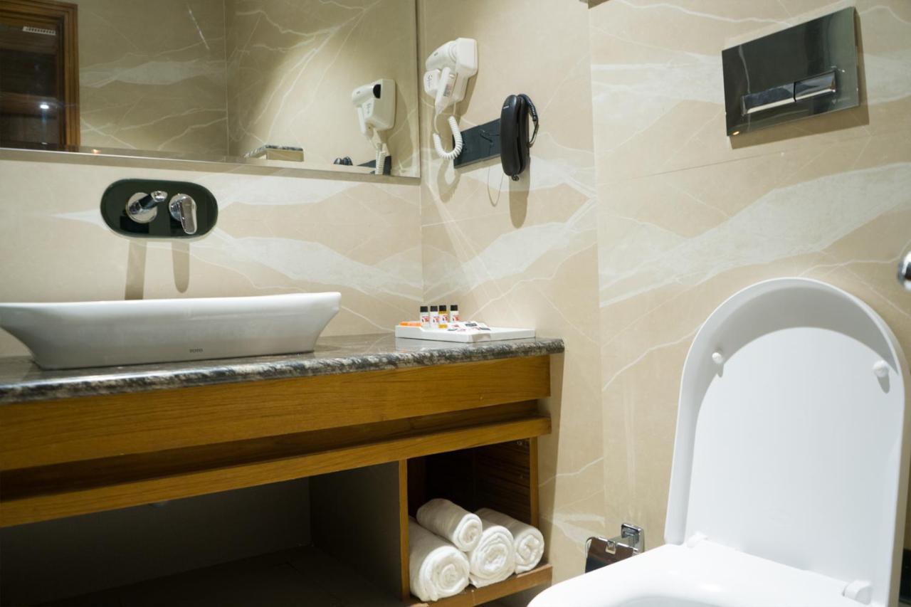 Clarks Inn Suites Kangra Dış mekan fotoğraf