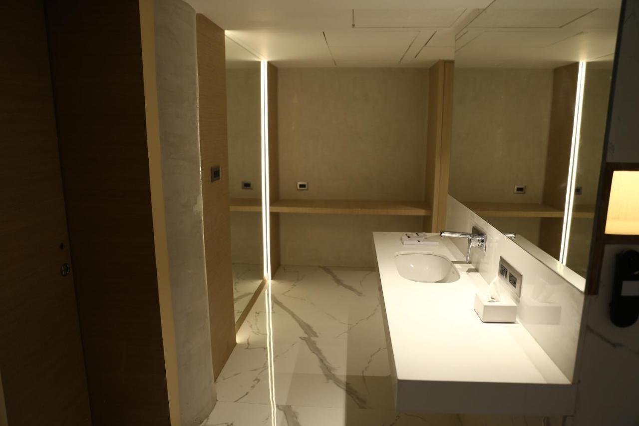 Clarks Inn Suites Kangra Dış mekan fotoğraf